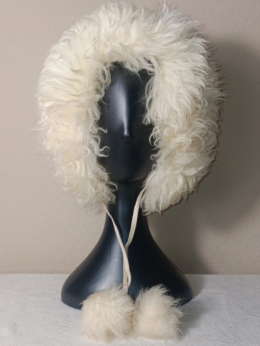 VTG 70s Made in Italy Genuine Tuscan Lamb Fur Bonnet Hat Shaggy Snow Bunny